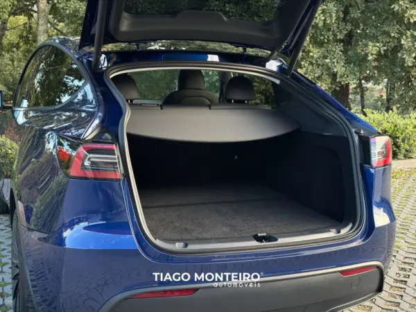Tesla Model Y Tração Traseira 43