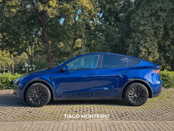 Tesla Model Y Tração Traseira 2