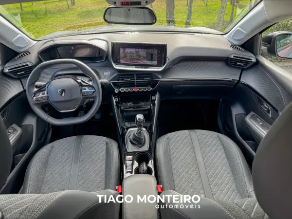 Peugeot 208 1.2 PureTech Allure 27