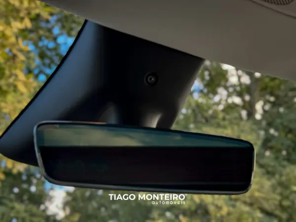 Tesla Model Y Tração Traseira 77