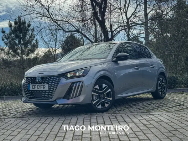 Peugeot 208 1.2 PureTech Allure 8