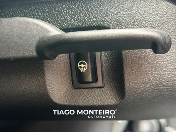 MINI 3 Portas Cooper SE Premium P. Yours 29