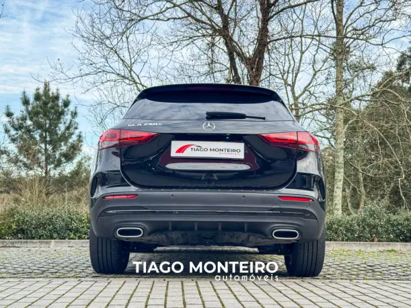Mercedes-Benz GLA 250 e AMG Line 29