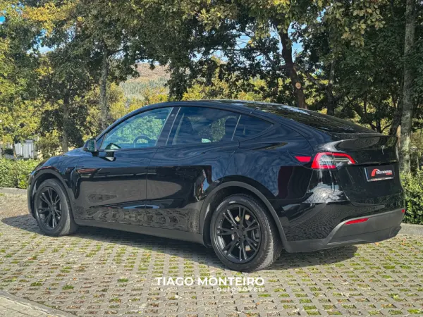 Tesla Model Y Tração Traseira 7