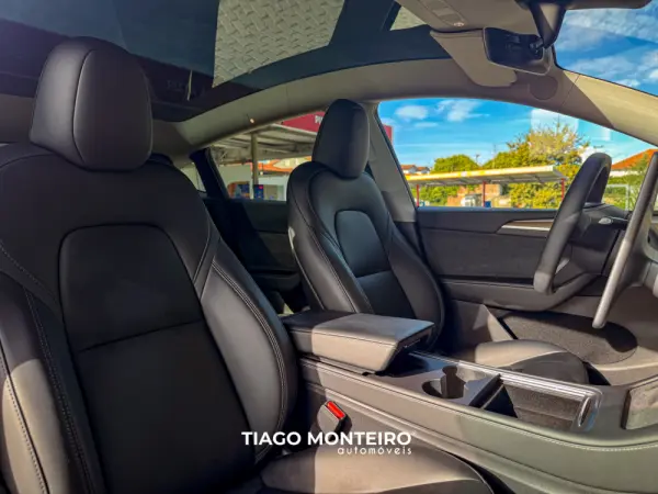 Tesla Model Y Tração Traseira 57