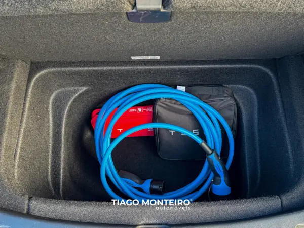 Tesla Model Y Tração Traseira 46