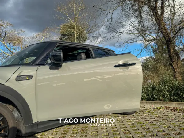 MINI 3 Portas Cooper SE Premium P. Yours 43