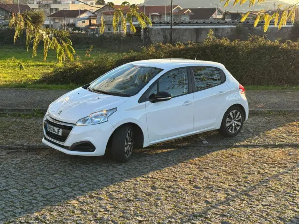 Peugeot 208 1.2 Puretech Active 23