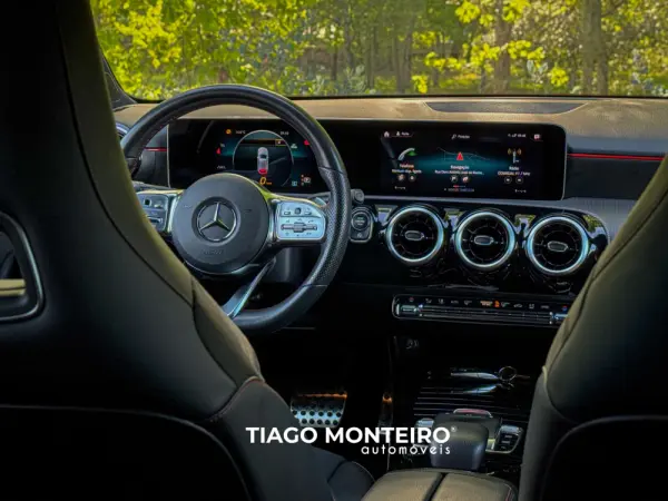 Mercedes-Benz A 180 d AMG Line Aut. 29