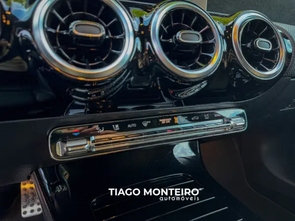 Mercedes-Benz A 180 d AMG Line Aut. 45