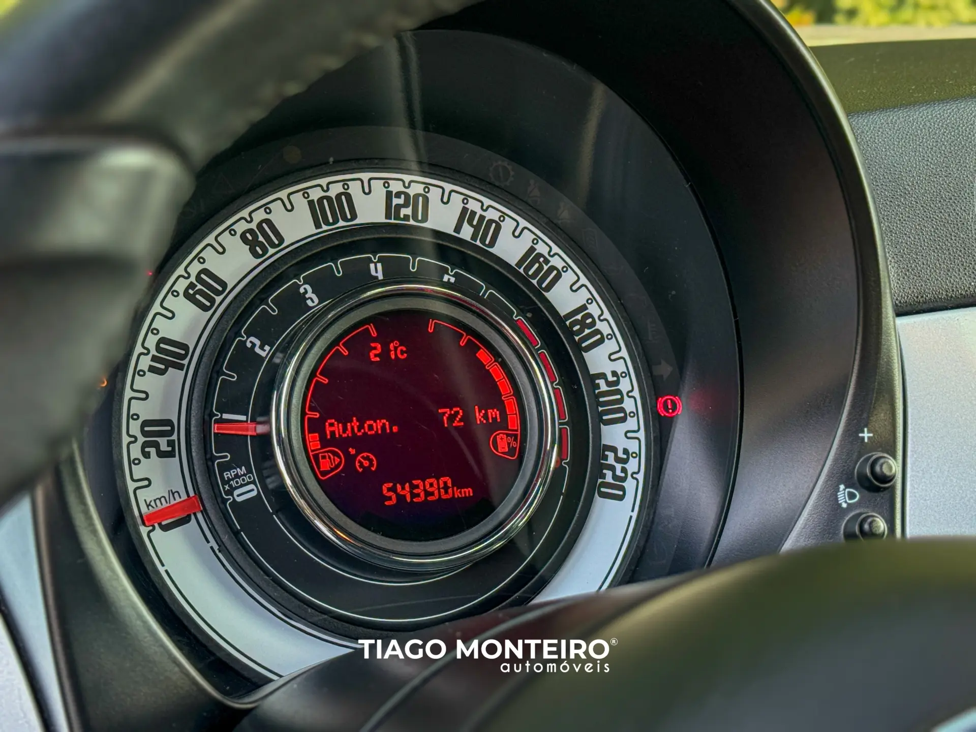 Fiat 500 1.0 Hybrid Connect 37