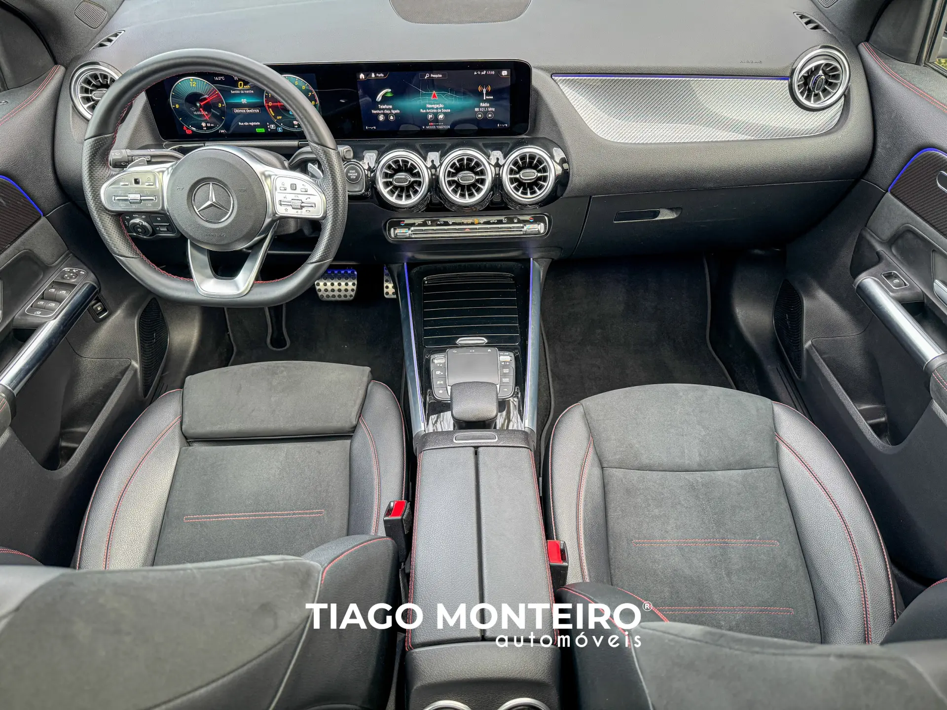 Mercedes-Benz GLA 250 e AMG Line 33