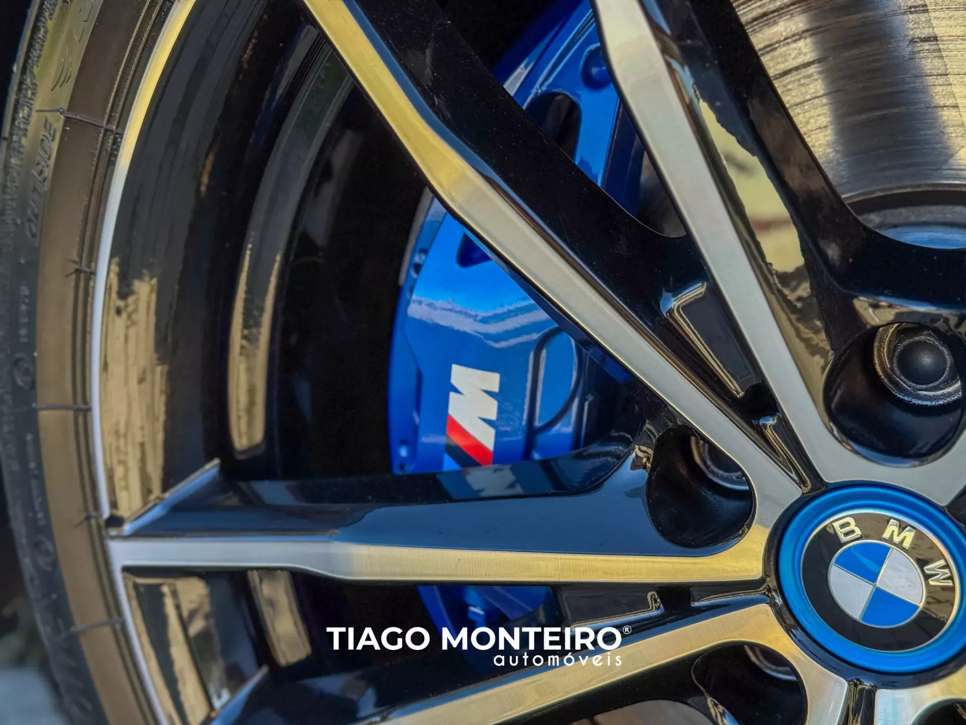 BMW 320 e Pack M Auto (2021-2022) 27