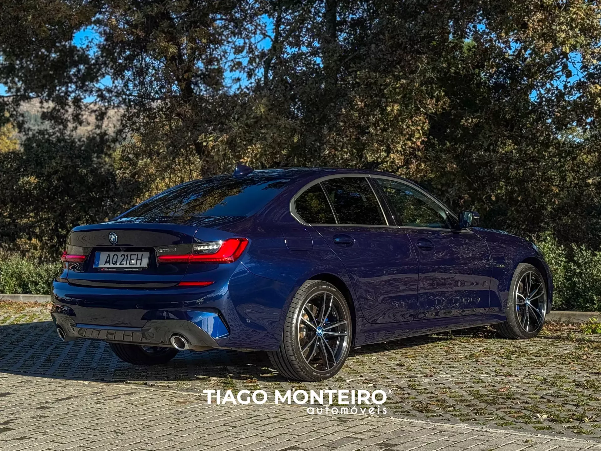 BMW 320 e Pack M Auto (2021-2022) 42
