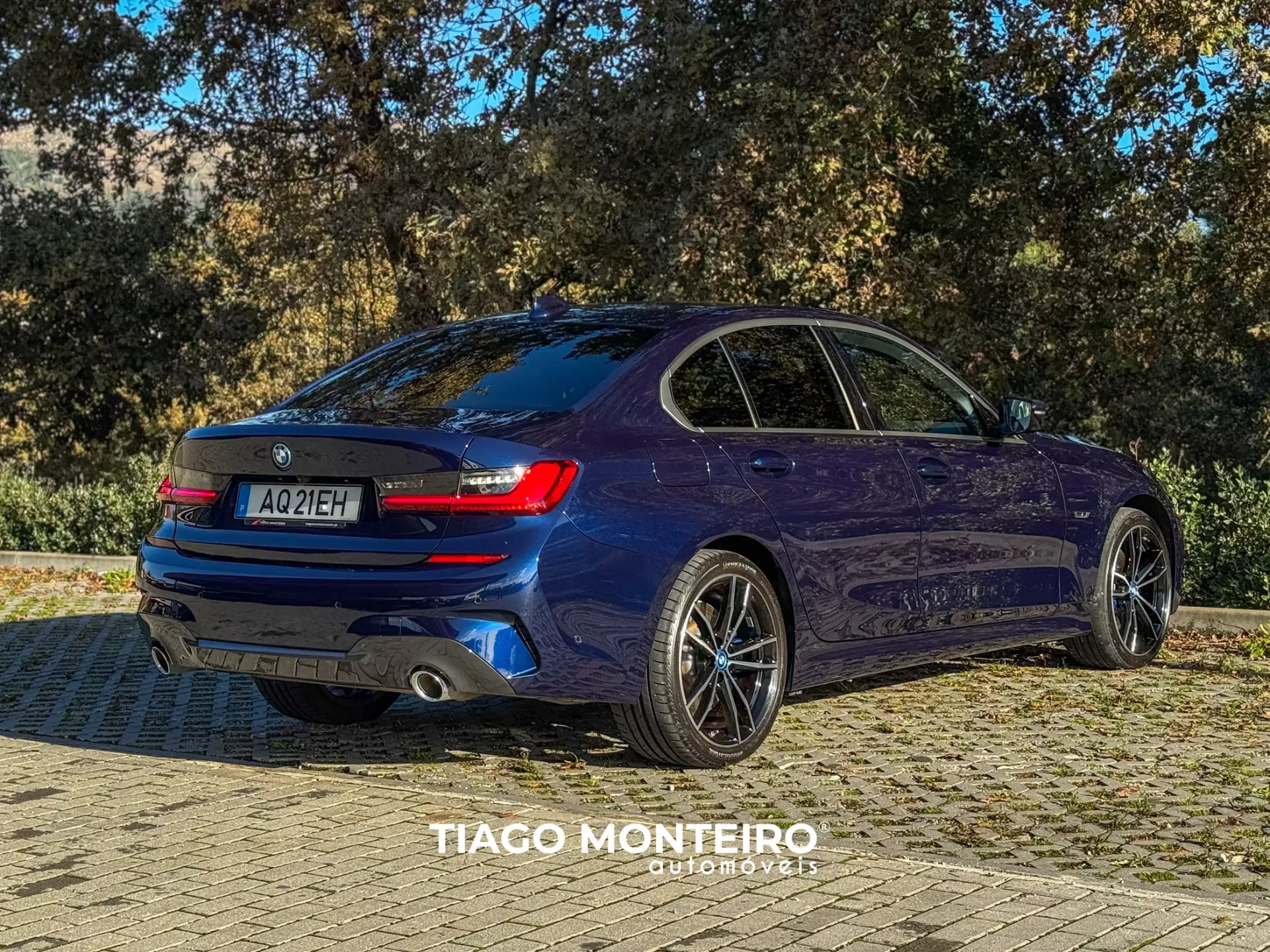 BMW 320 e Pack M Auto (2021-2022) 43