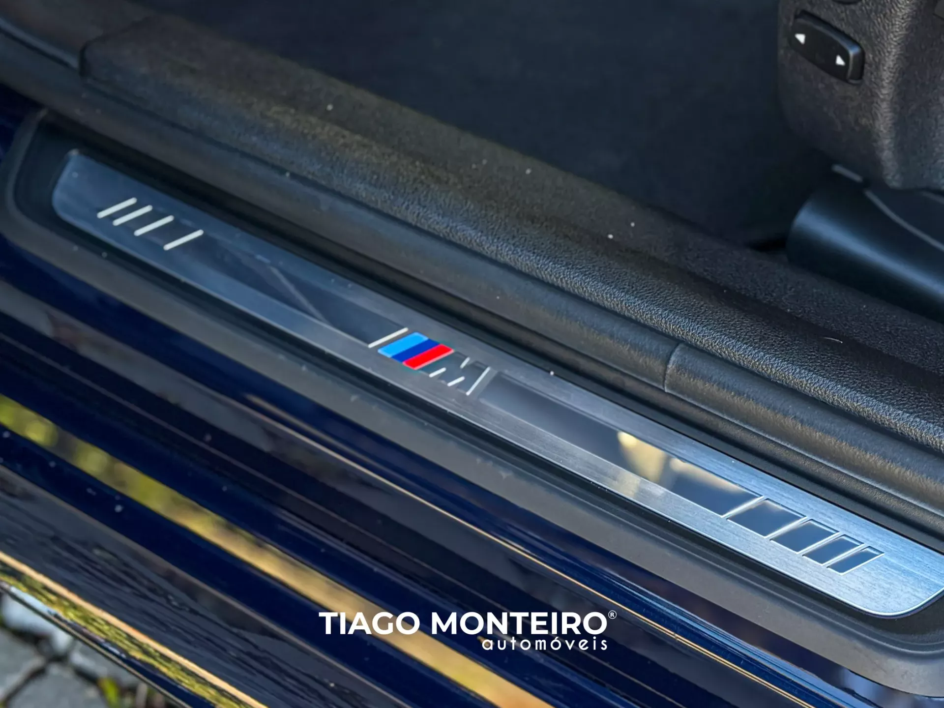 BMW 320 e Pack M Auto (2021-2022) 46