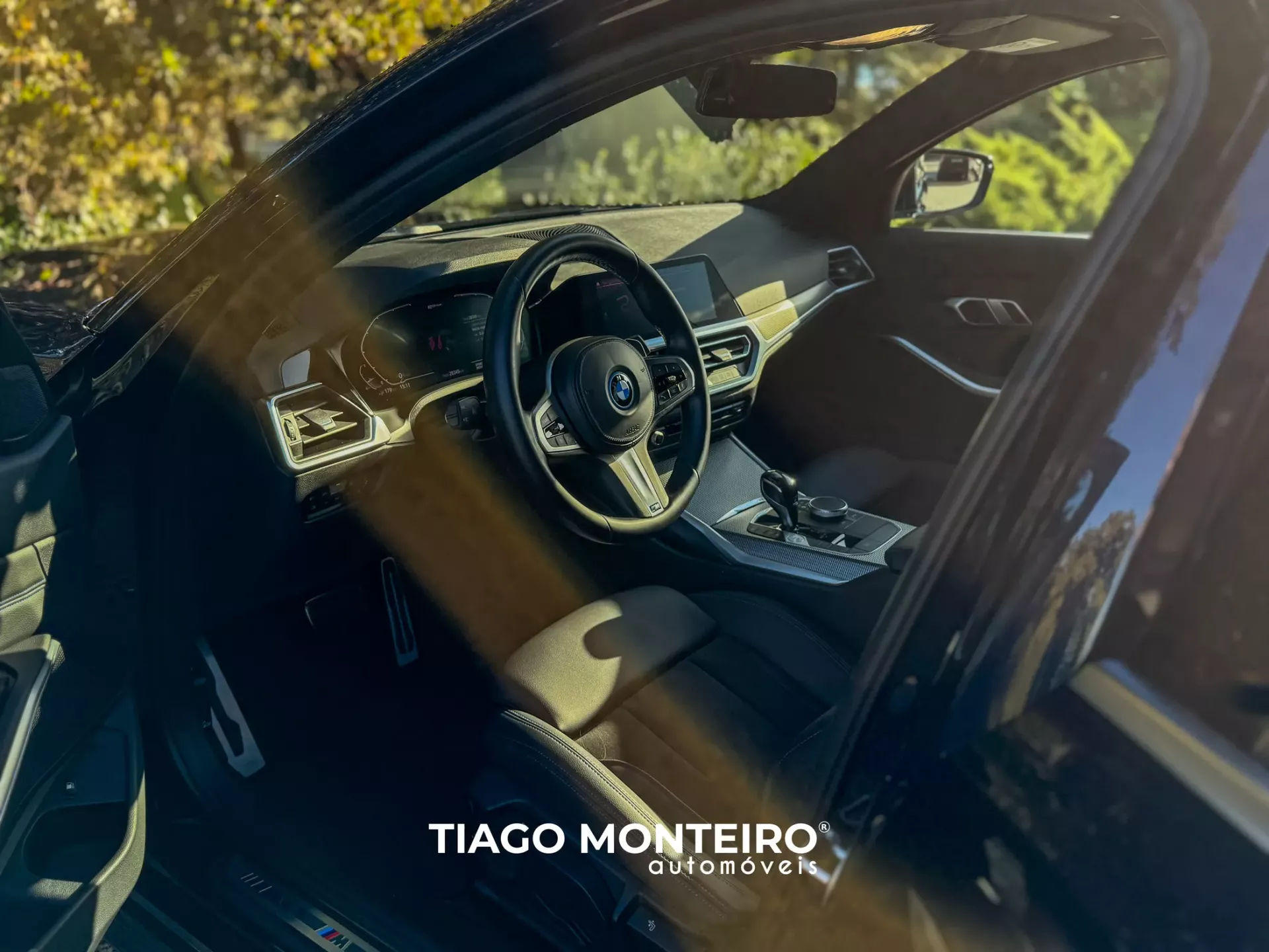 BMW 320 e Pack M Auto (2021-2022) 51