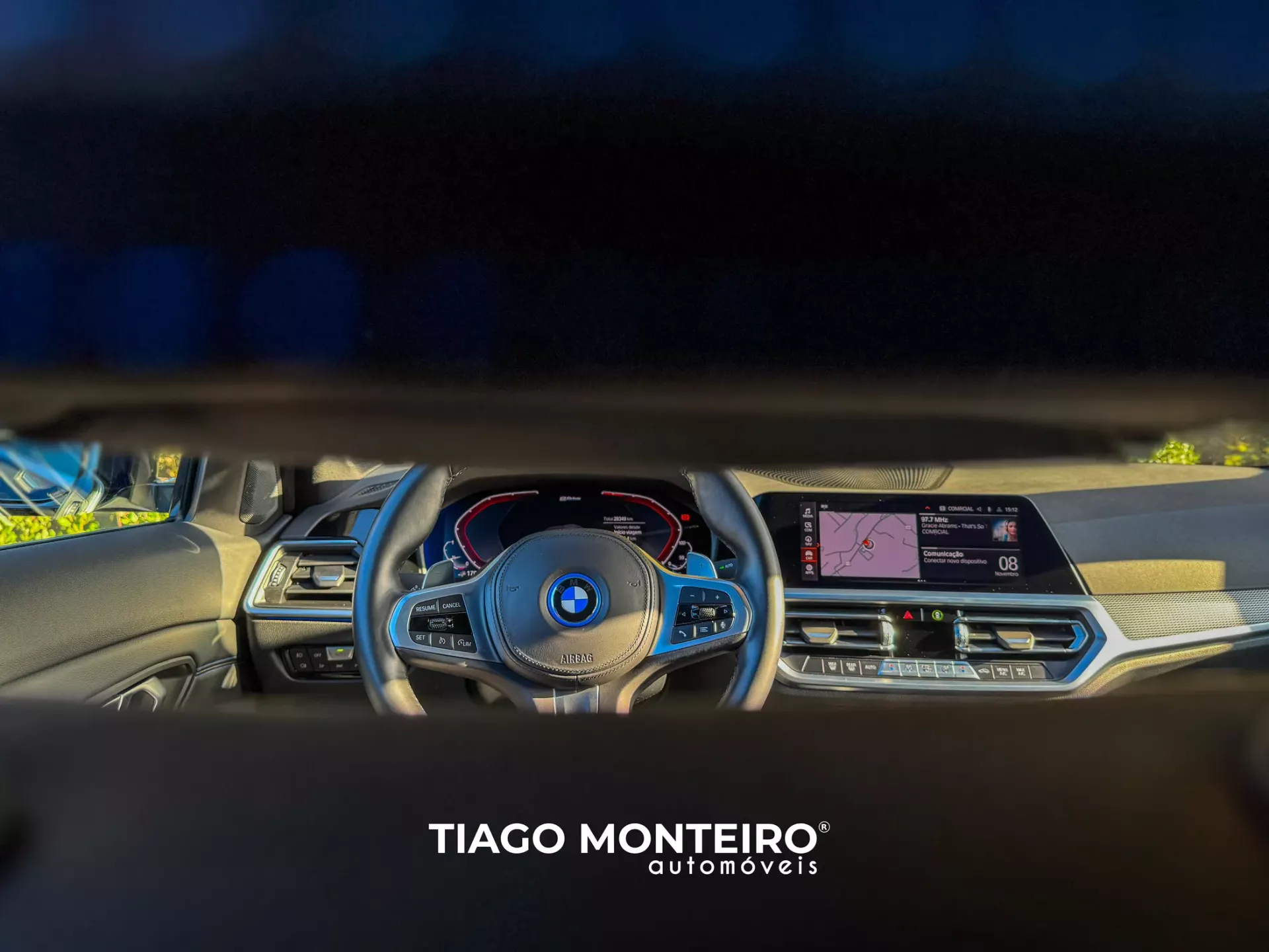 BMW 320 e Pack M Auto (2021-2022) 55