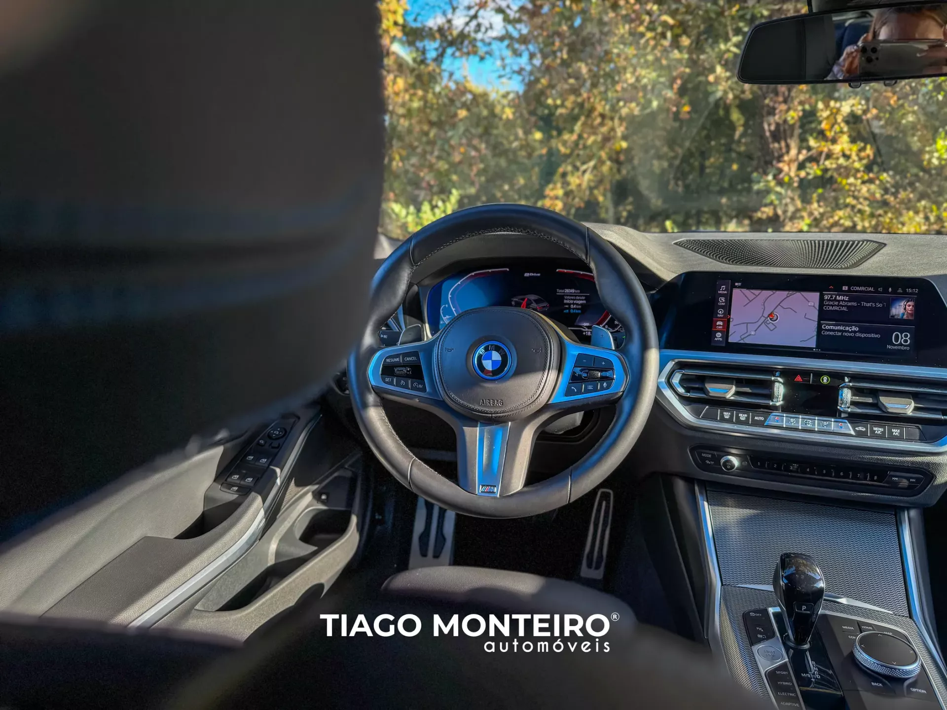 BMW 320 e Pack M Auto (2021-2022) 56