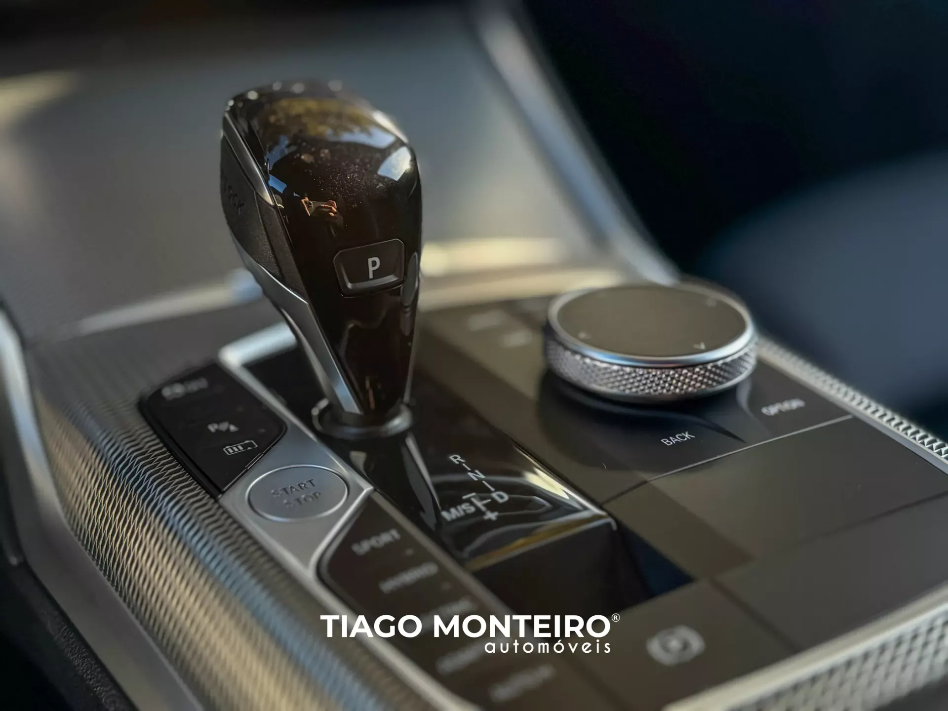 BMW 320 e Pack M Auto (2021-2022) 58