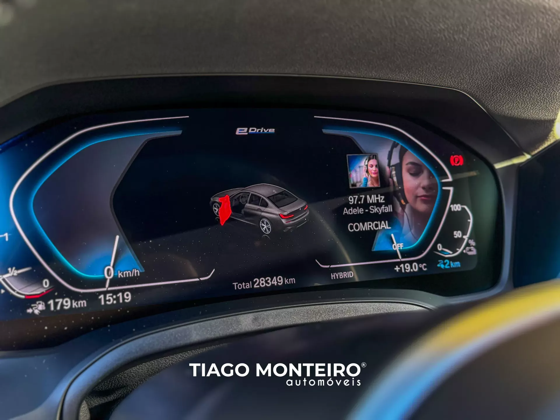 BMW 320 e Pack M Auto (2021-2022) 81