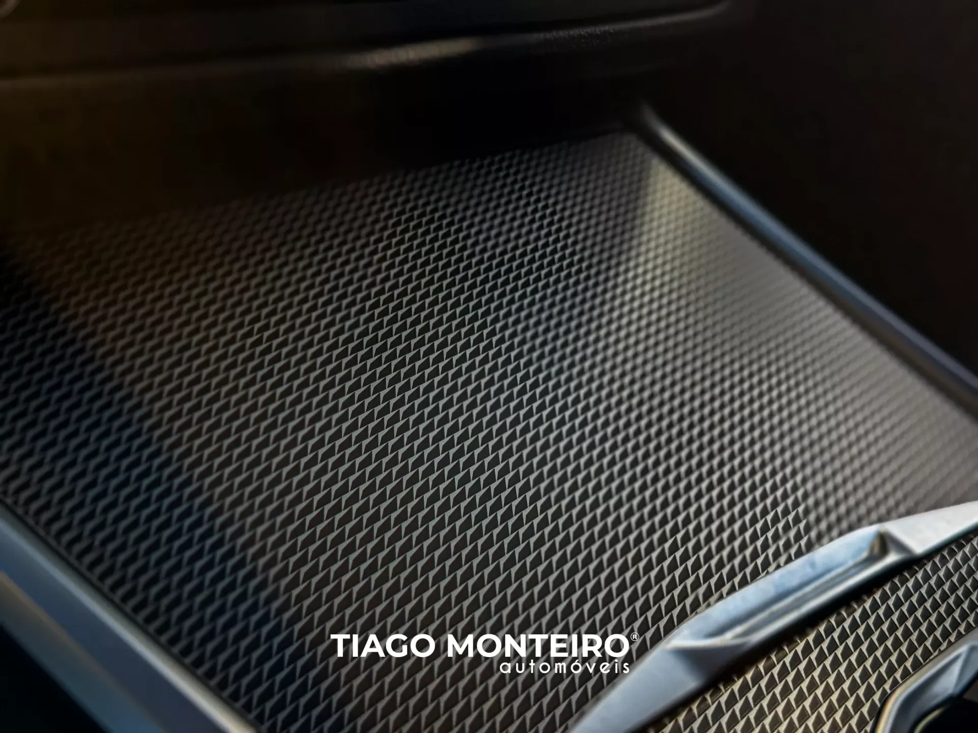 BMW 320 e Pack M Auto (2021-2022) 87