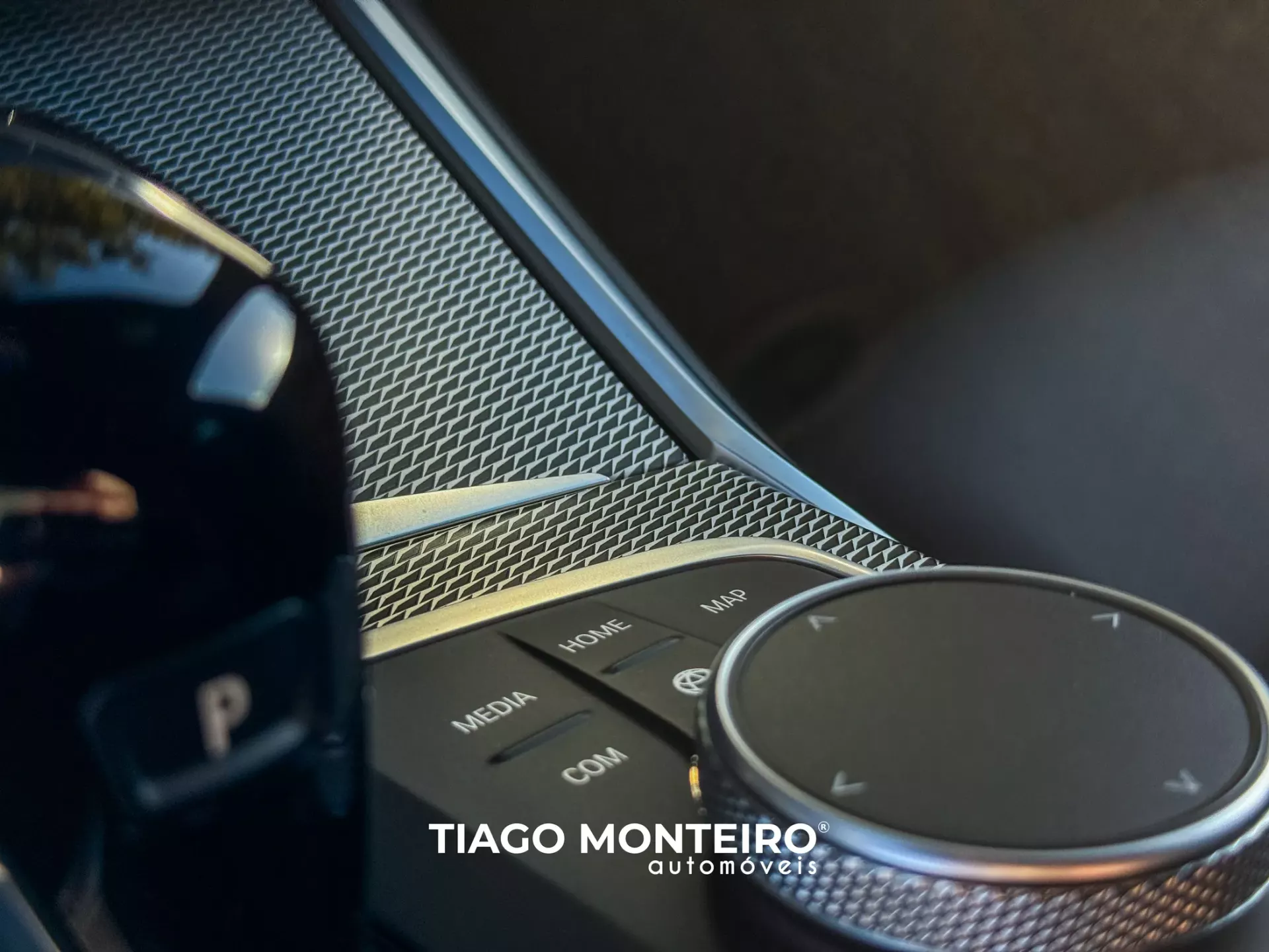 BMW 320 e Pack M Auto (2021-2022) 88