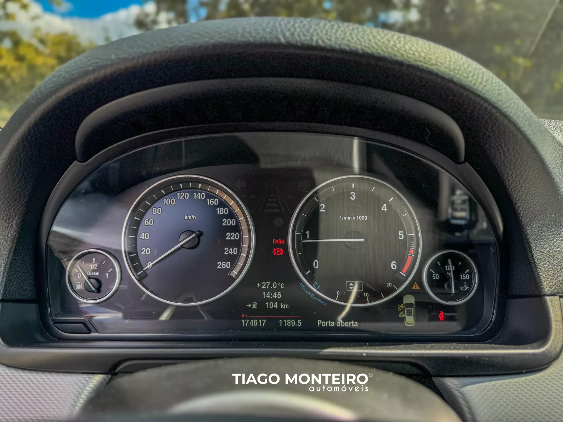 BMW 520 d Pack M (2012-2013) 37