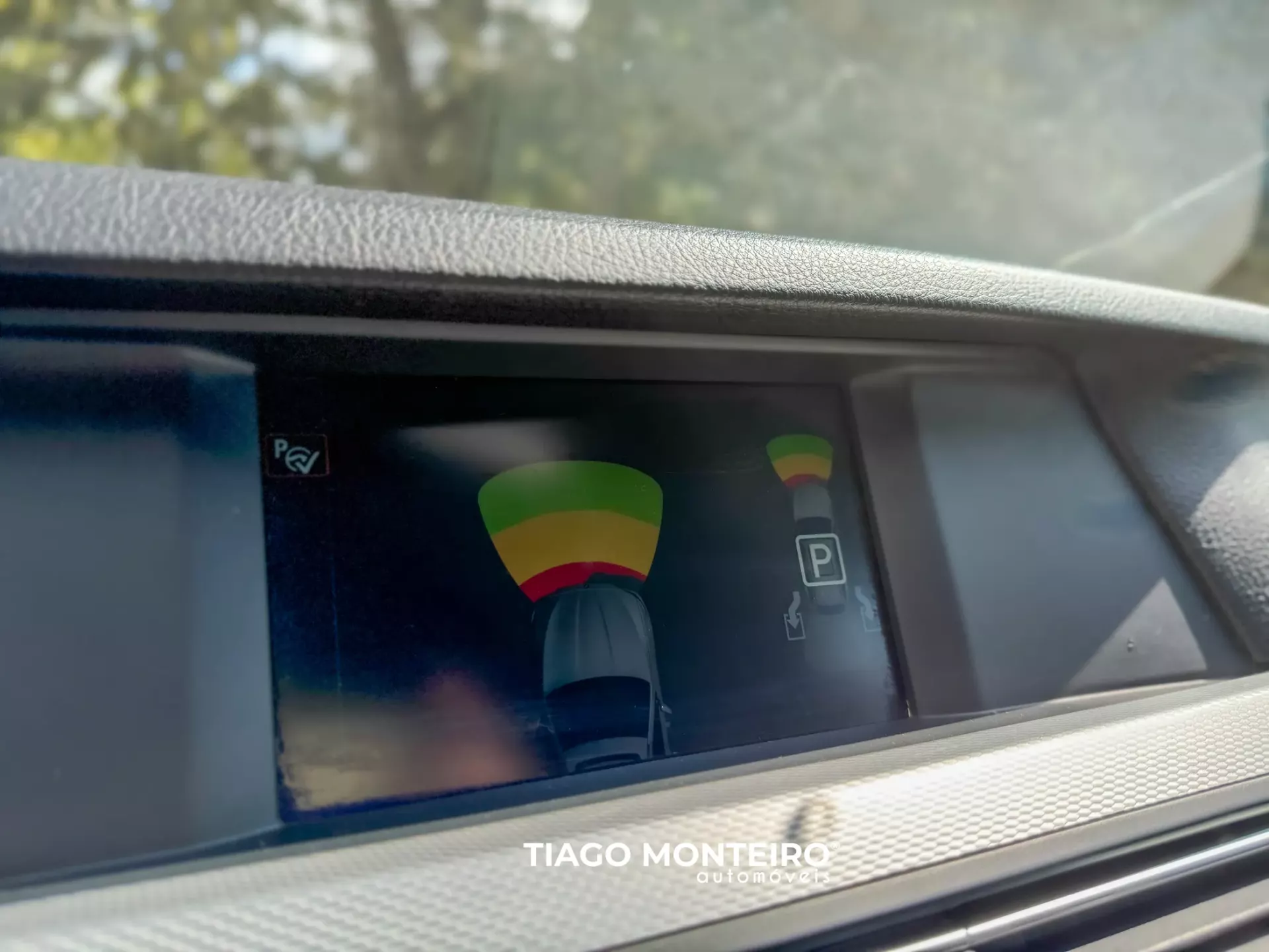 BMW 520 d Pack M (2012-2013) 38