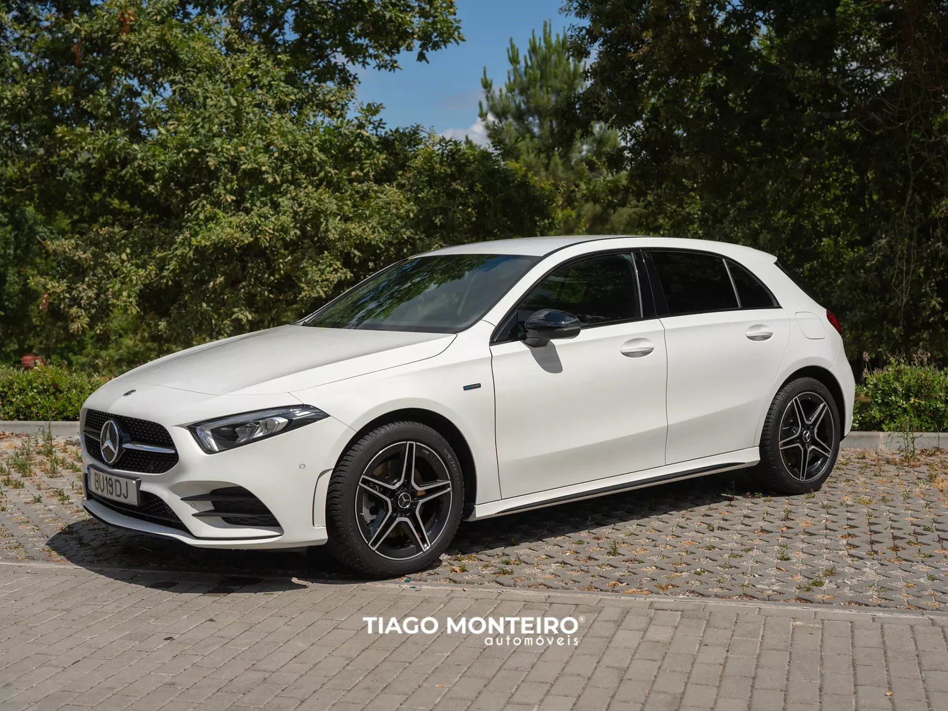 Mercedes-Benz CLA 250 Não encontro a versão 9