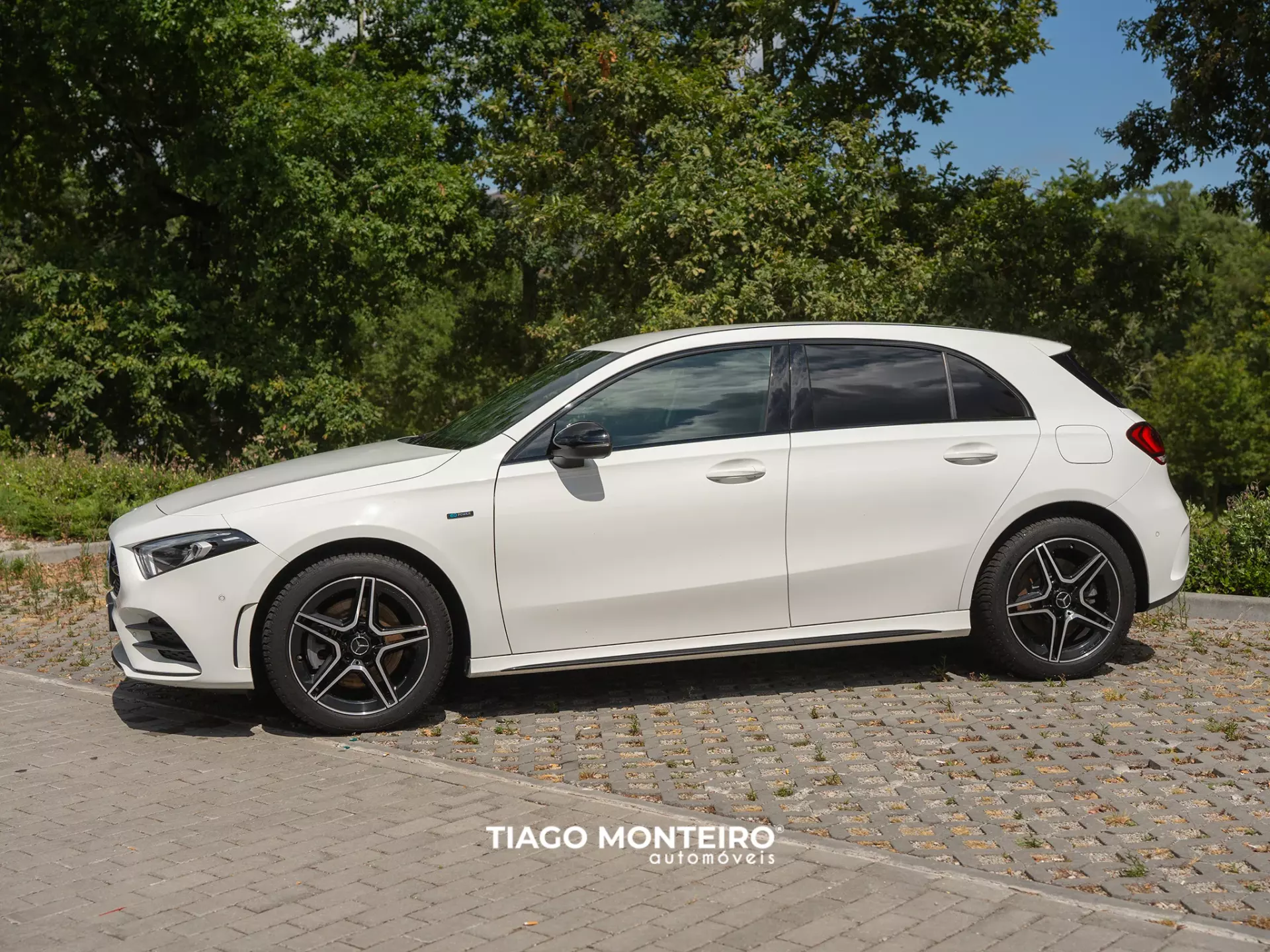 Mercedes-Benz CLA 250 Não encontro a versão 10