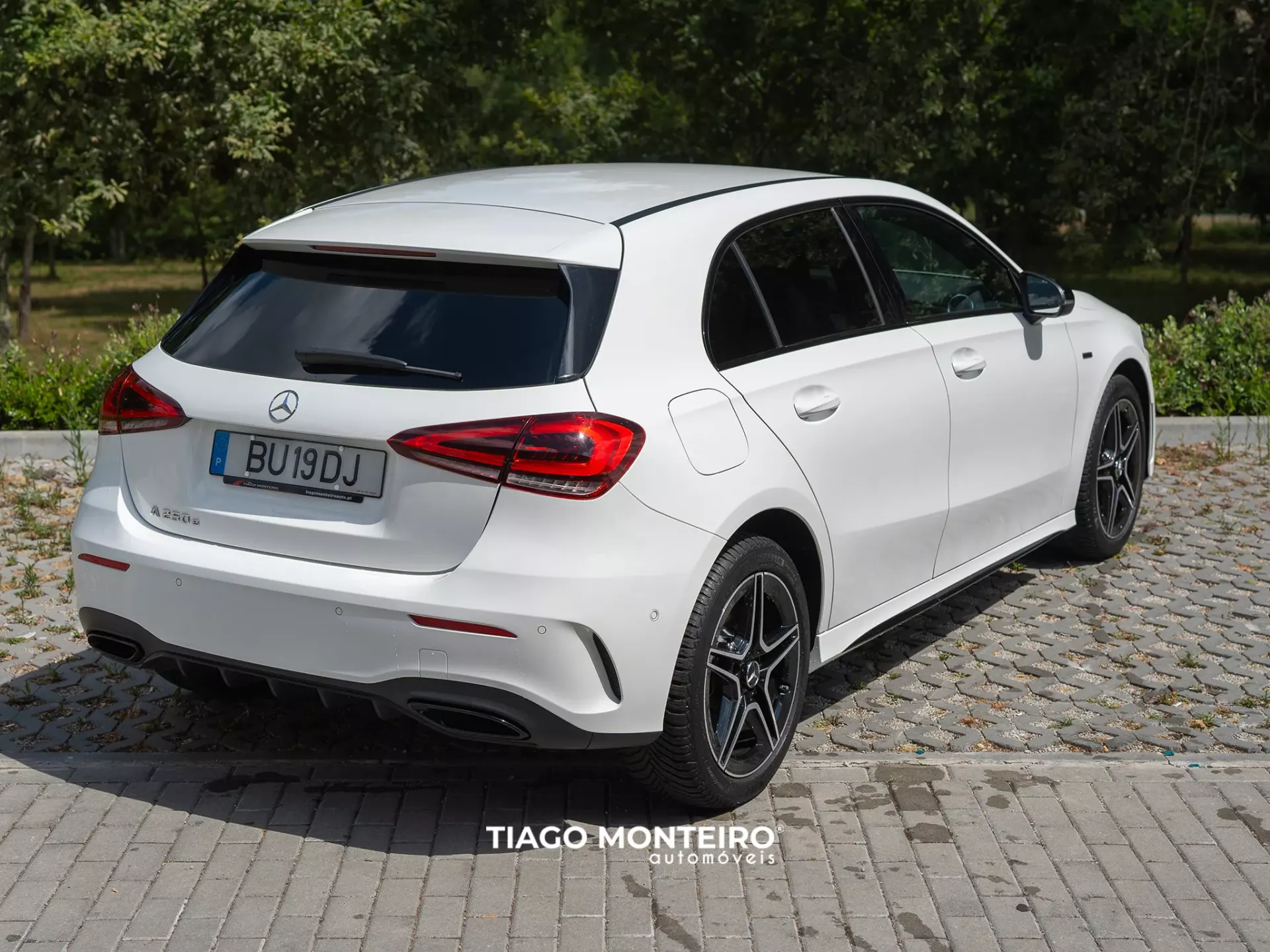 Mercedes-Benz CLA 250 Não encontro a versão 13