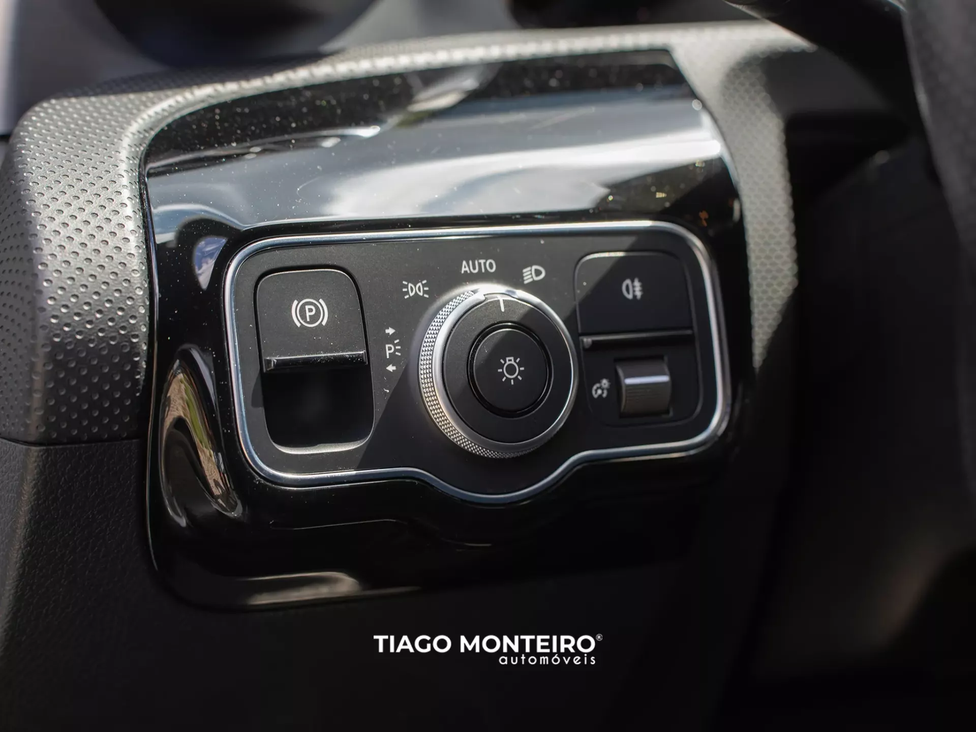 Mercedes-Benz CLA 250 Não encontro a versão 24