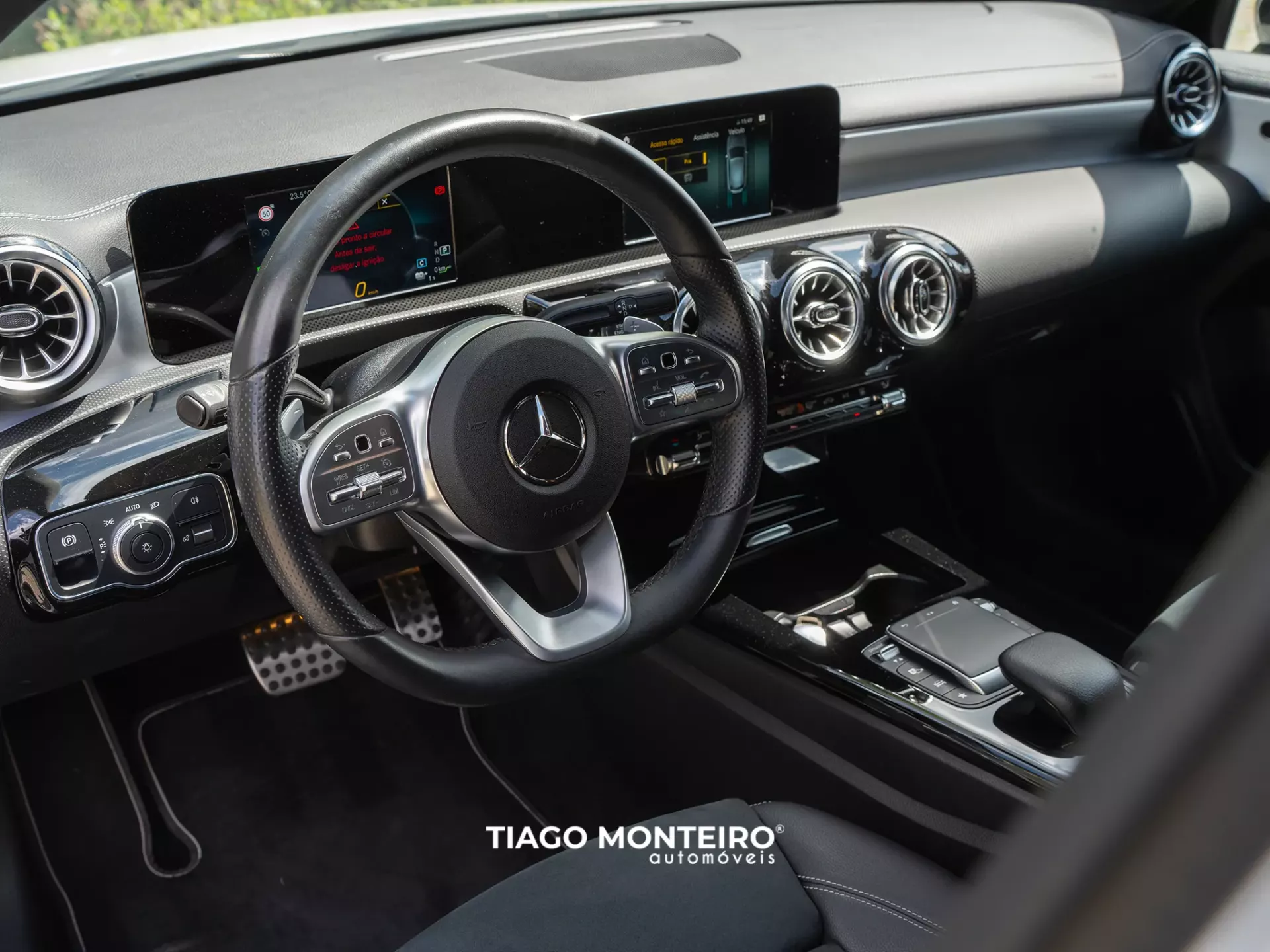 Mercedes-Benz CLA 250 Não encontro a versão 25