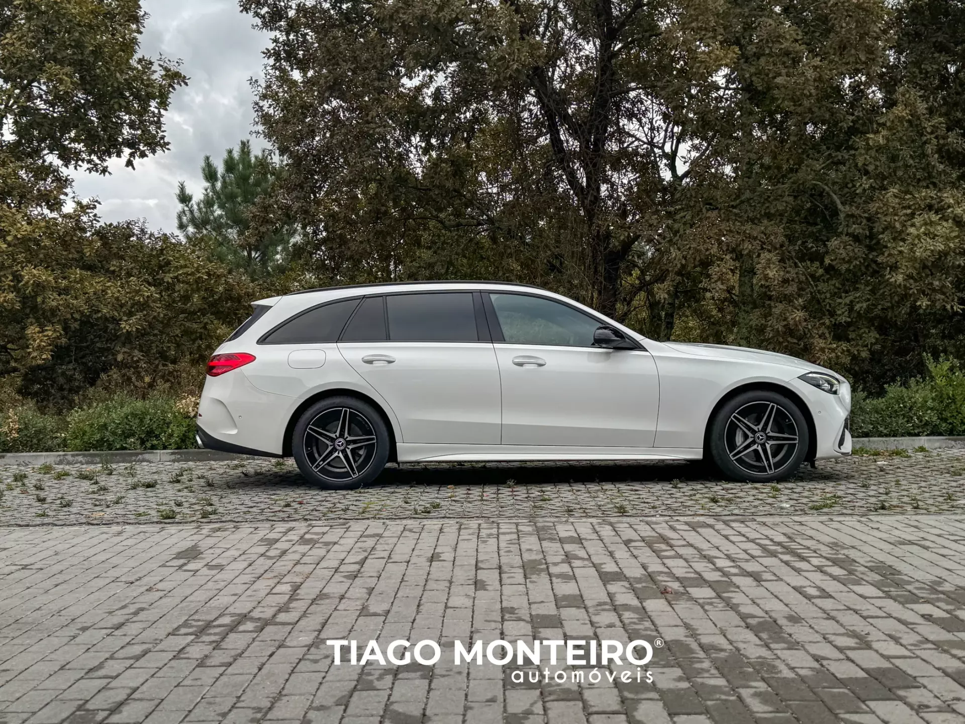 Mercedes-Benz C 300 e T 9G-TRONIC AMG Line Advanced 8