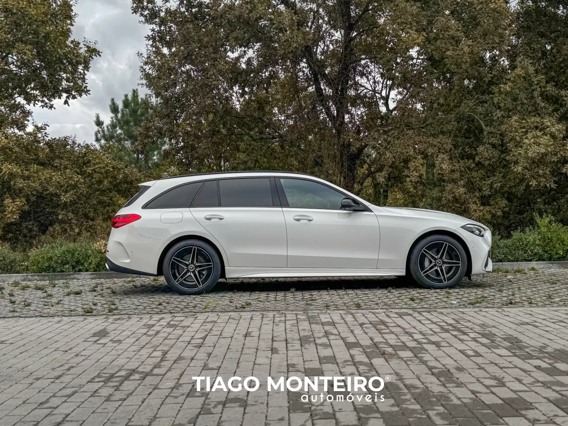Mercedes-Benz C 300 e T 9G-TRONIC AMG Line Advanced 10