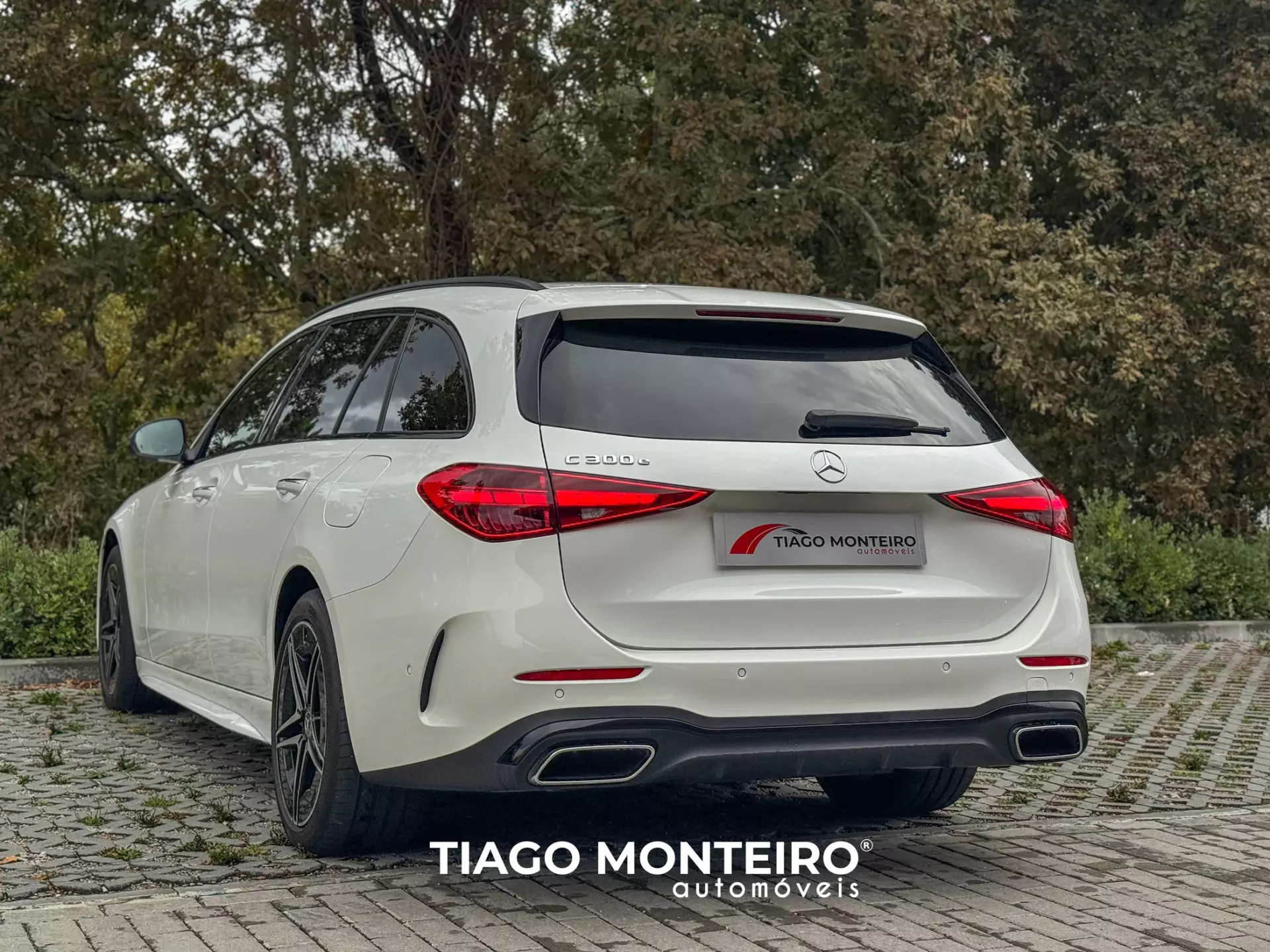 Mercedes-Benz C 300 e T 9G-TRONIC AMG Line Advanced 26