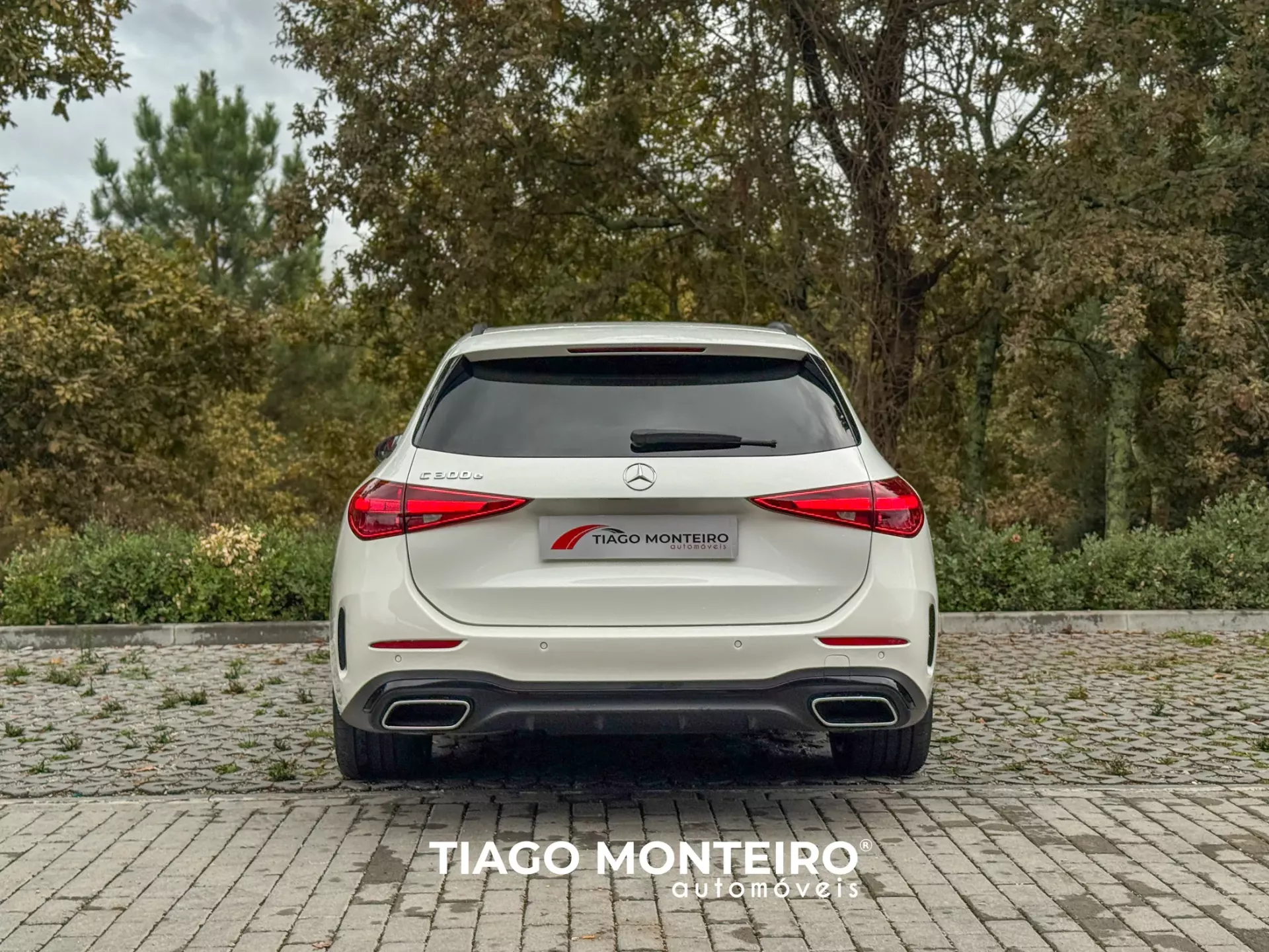 Mercedes-Benz C 300 e T 9G-TRONIC AMG Line Advanced 28