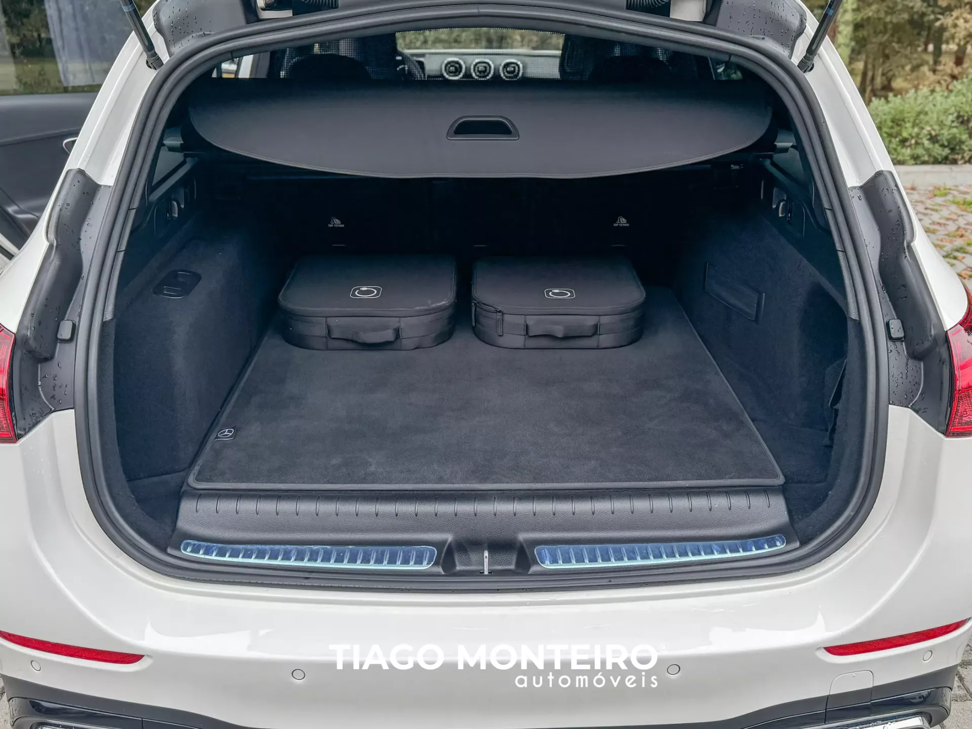 Mercedes-Benz C 300 e T 9G-TRONIC AMG Line Advanced 60