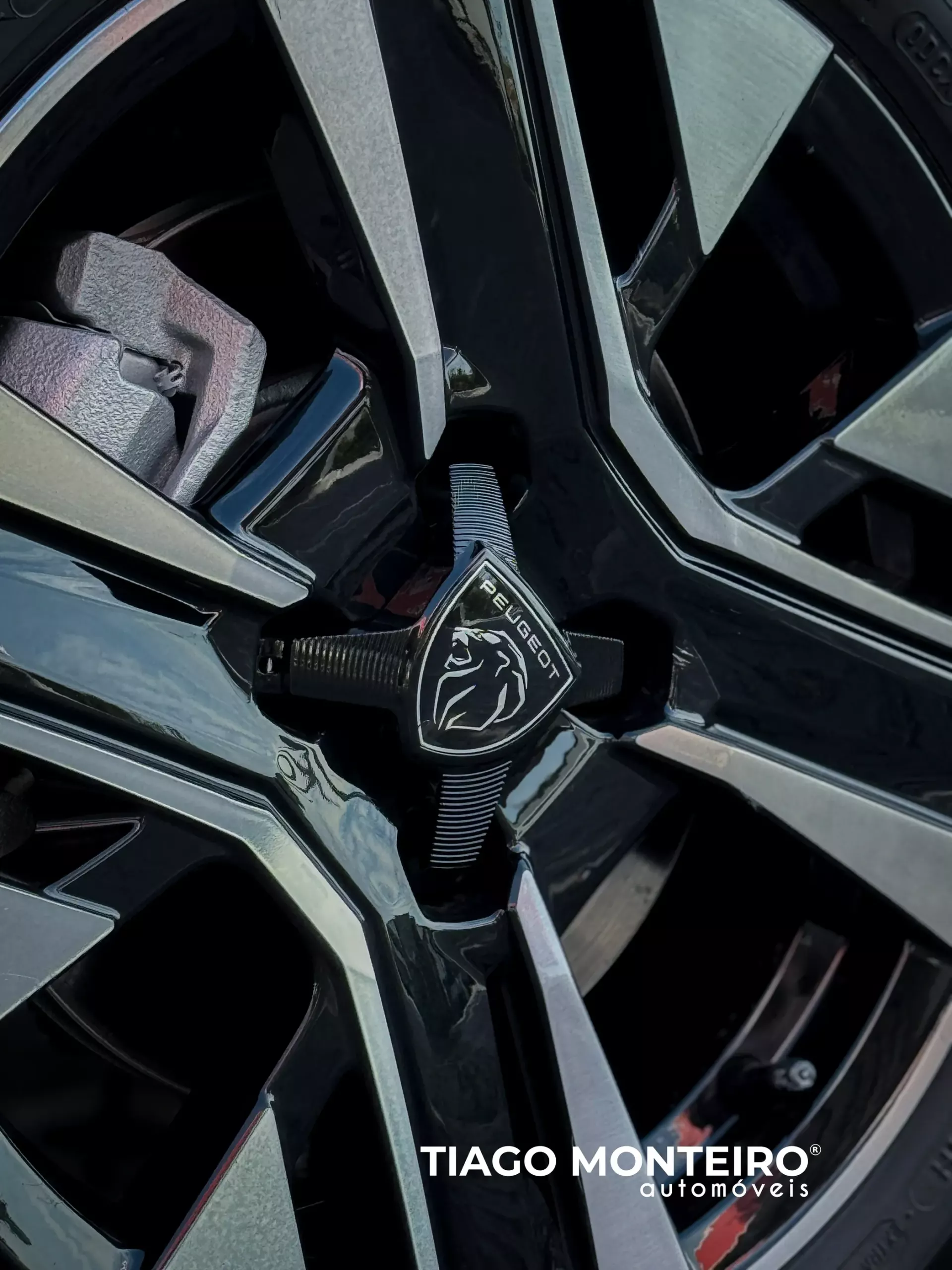 Peugeot 208 1.2 PureTech Allure (2023-2025) 33