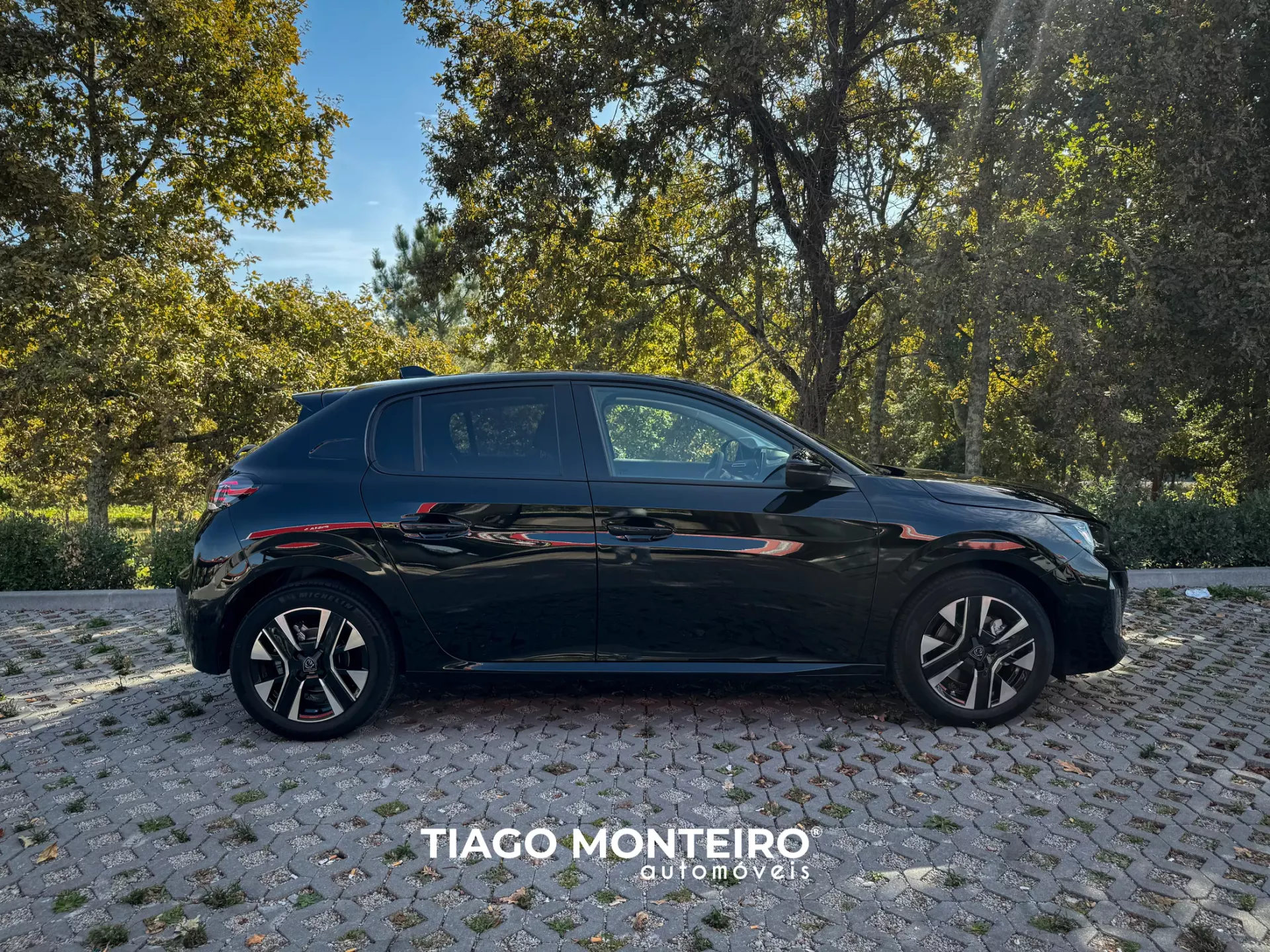 Peugeot 208 1.2 PureTech Allure (2023-2025) 49