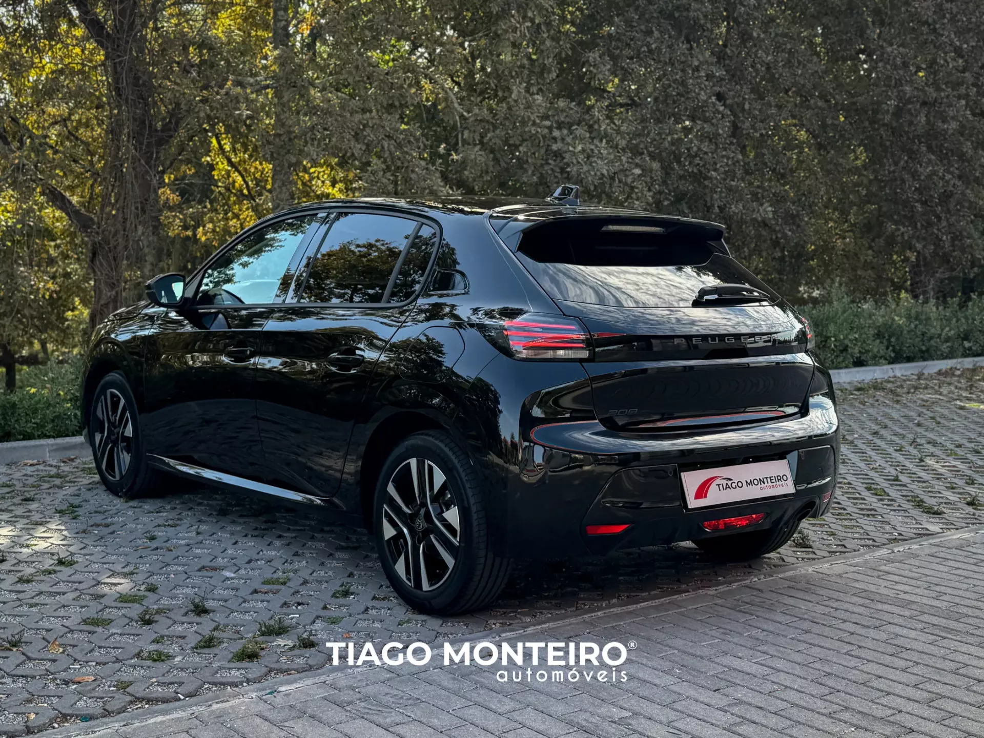 Peugeot 208 1.2 PureTech Allure (2023-2025) 55