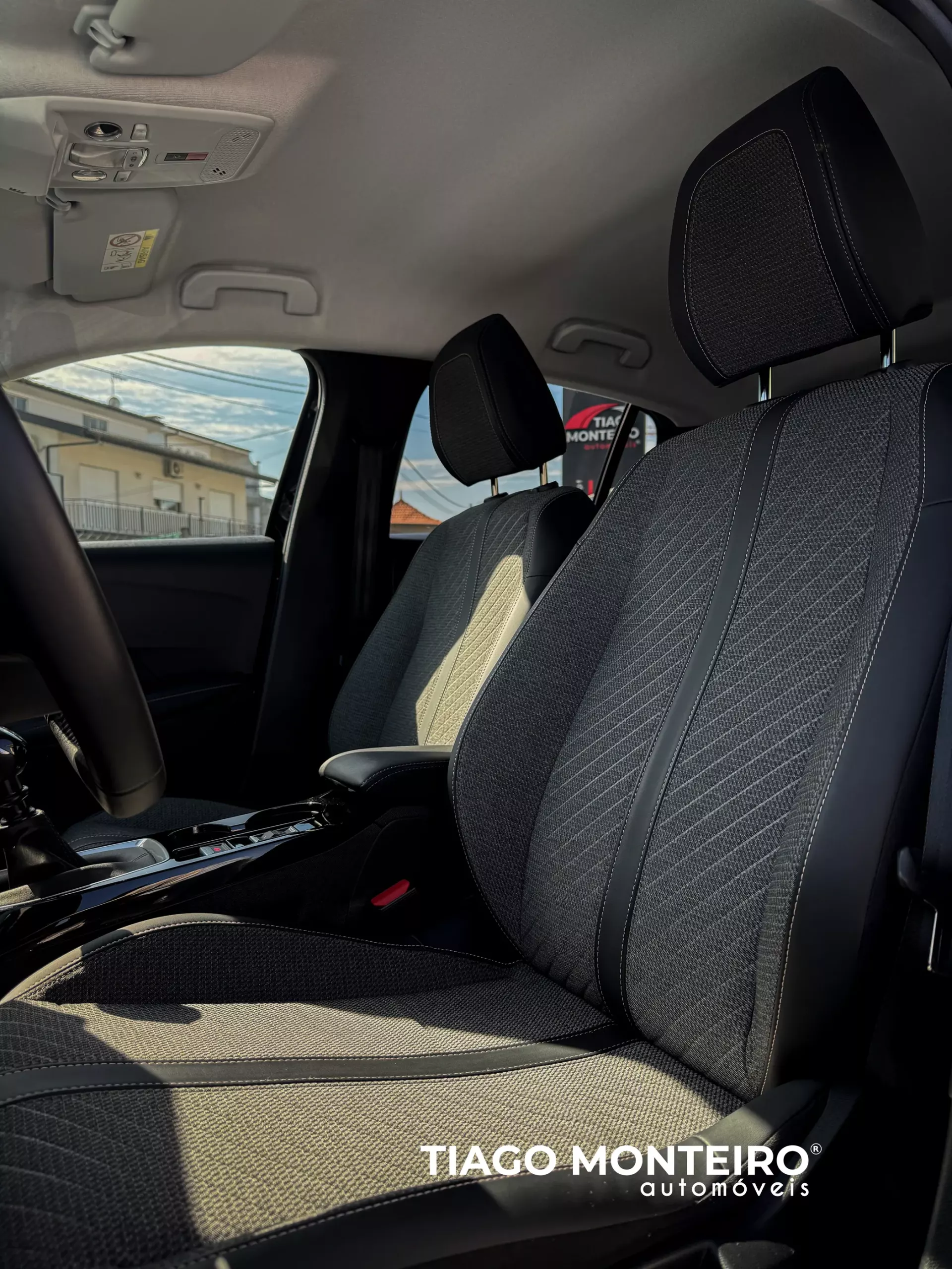 Peugeot 208 1.2 PureTech Allure (2023-2025) 85