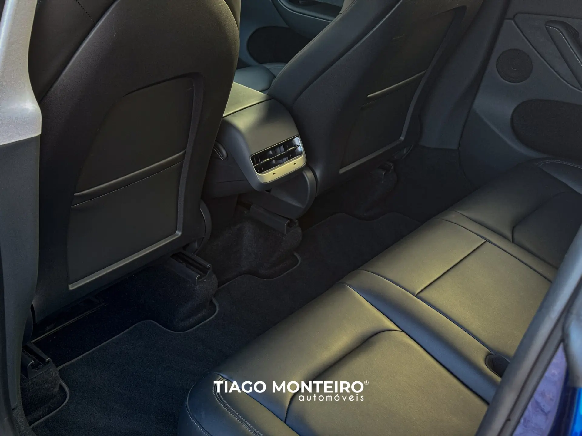 Tesla Model Y Tração Traseira 51