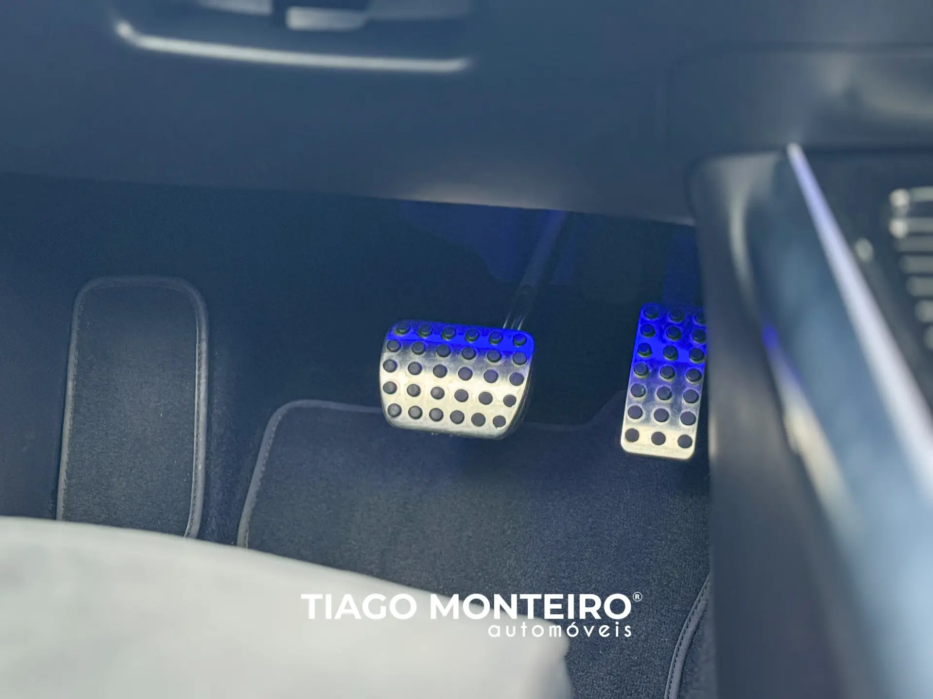 Mercedes-Benz GLA 250 e AMG Line 38