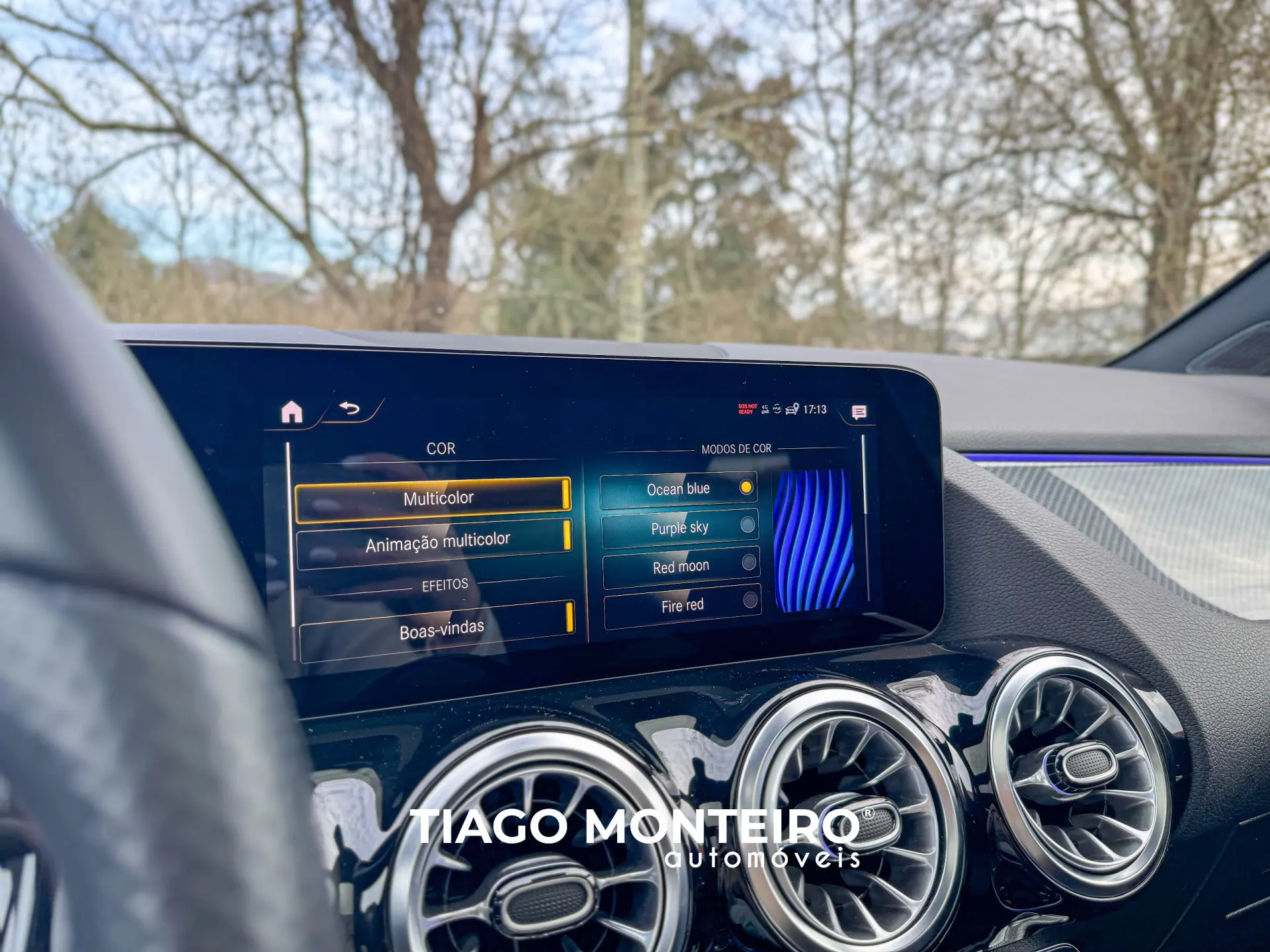 Mercedes-Benz GLA 250 e AMG Line 52