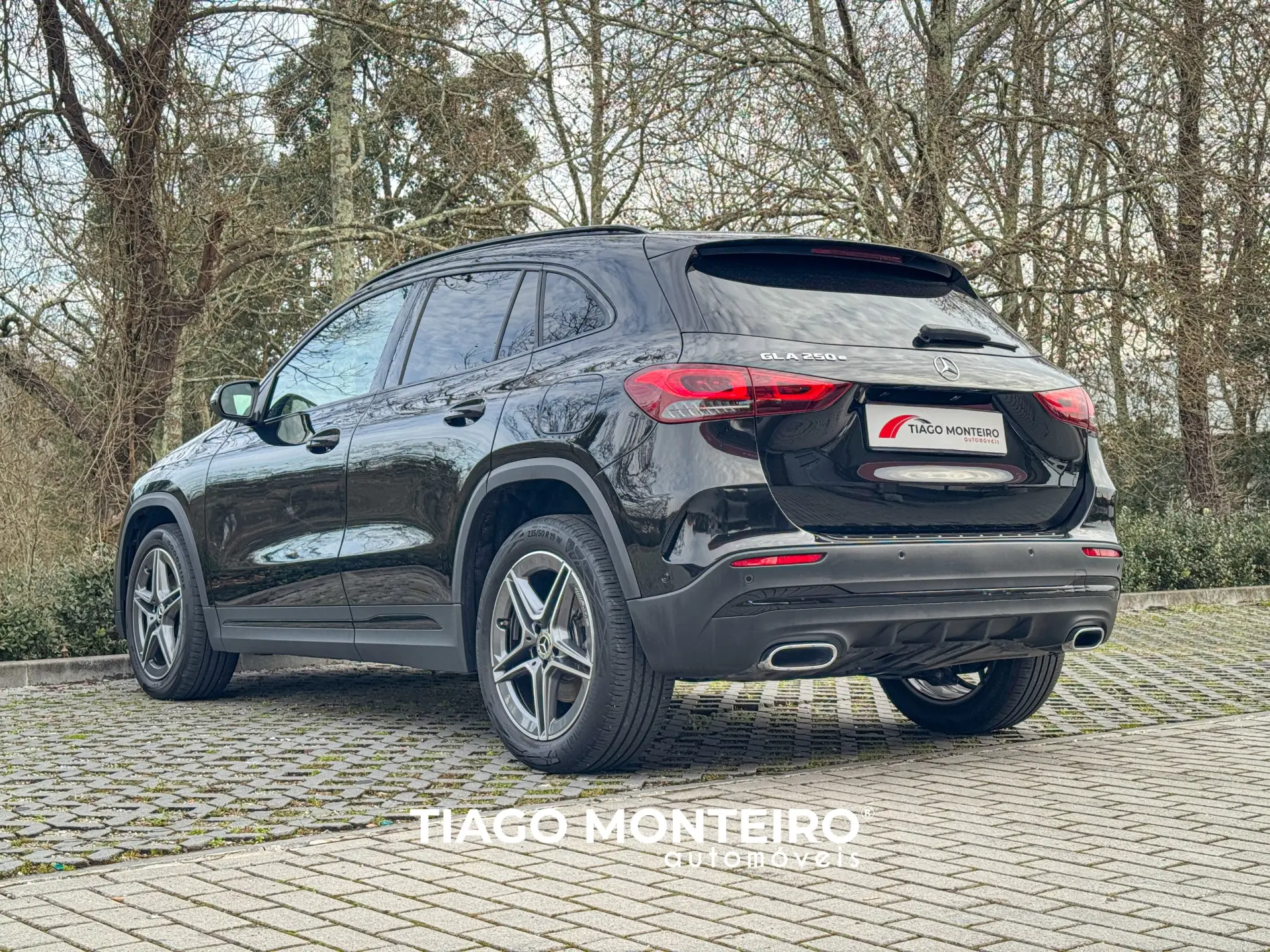 Mercedes-Benz GLA 250 e AMG Line 30