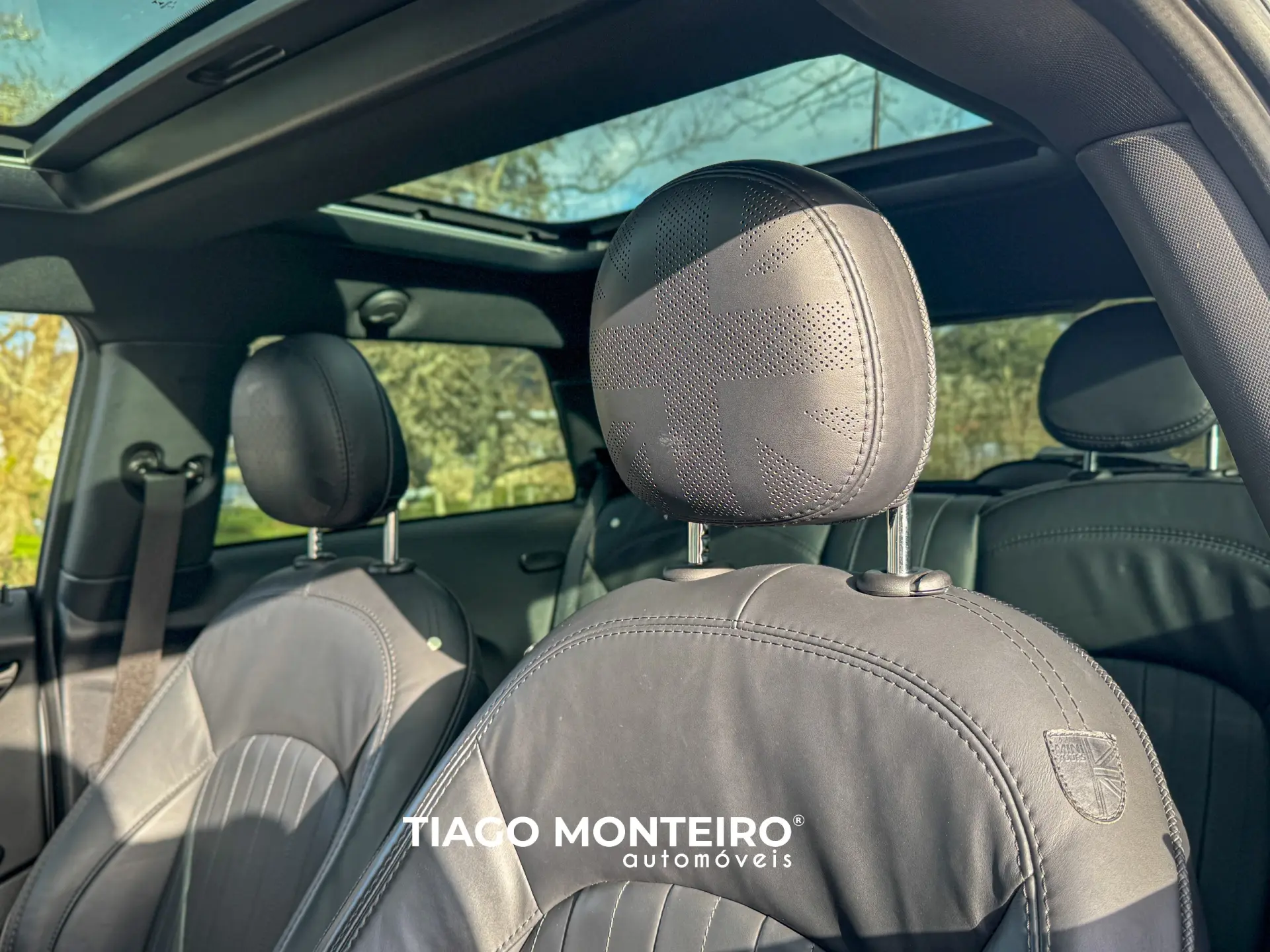 MINI 3 Portas Cooper SE Premium P. Yours 23