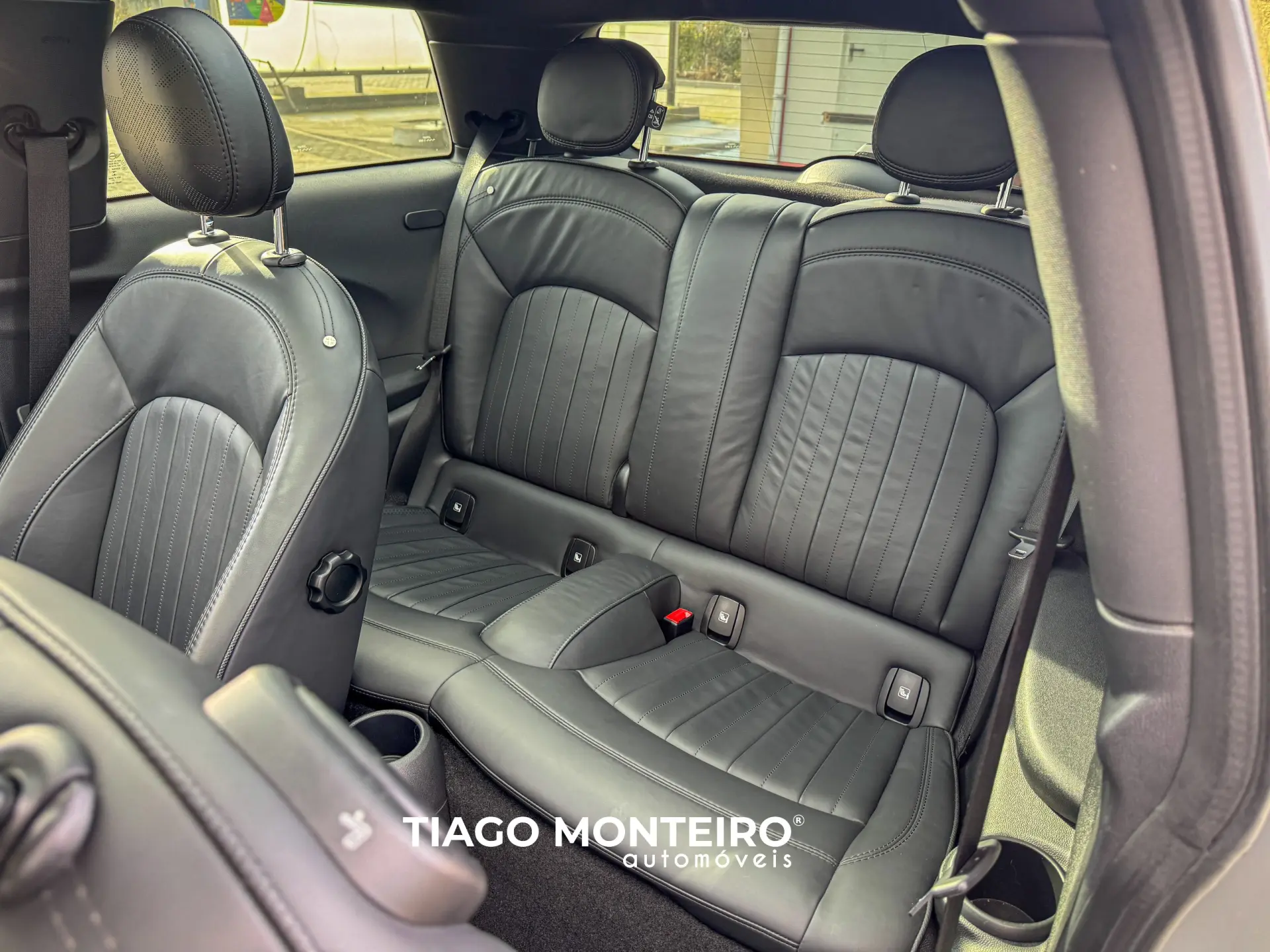 MINI 3 Portas Cooper SE Premium P. Yours 22