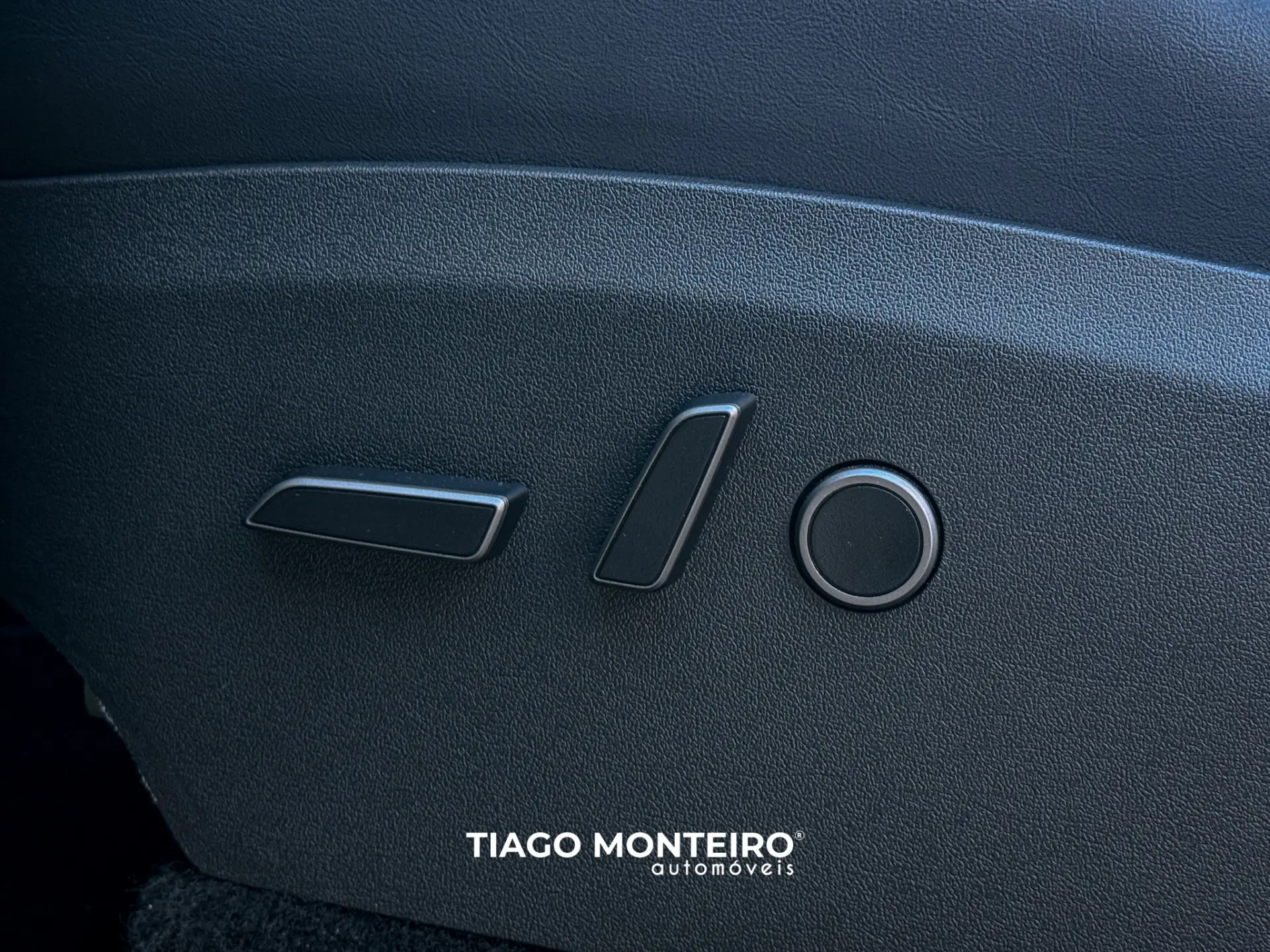 Tesla Model Y Tração Traseira 56